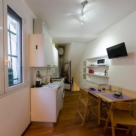 Hintown Monolocale A Quarto Vicino Al Gaslini Genova